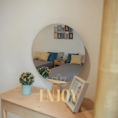 Enjoy Flat By Tonsdeverde *