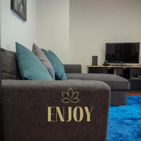 Enjoy Flat By Tonsdeverde * בראגה