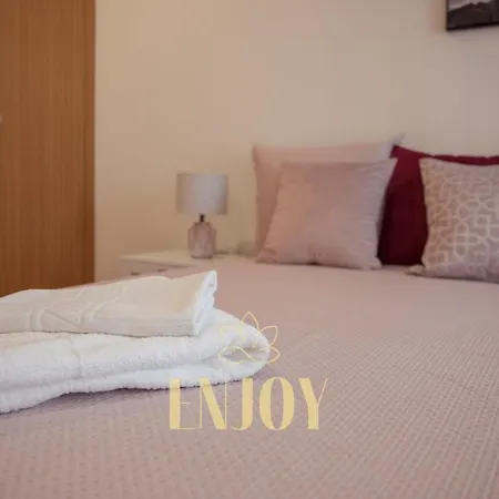 Enjoy Flat By Tonsdeverde דירה *