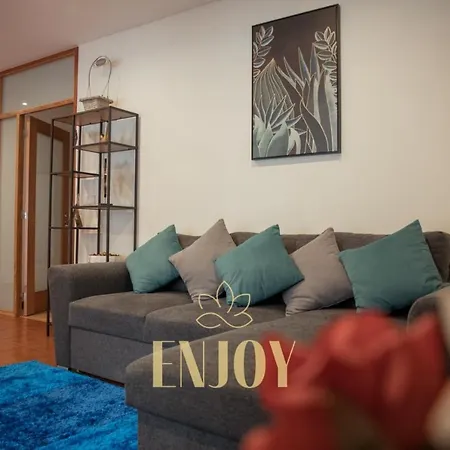 Enjoy Flat By Tonsdeverde Apartment