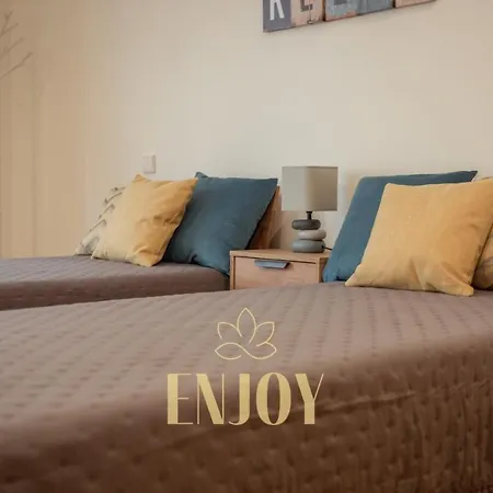 Enjoy Flat By Tonsdeverde * בראגה