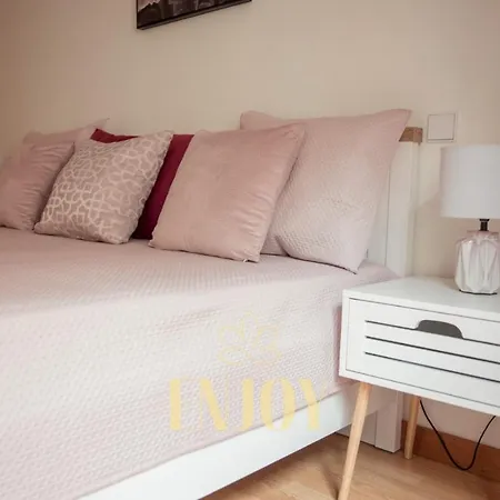 Enjoy Flat By Tonsdeverde Lägenhet Braga