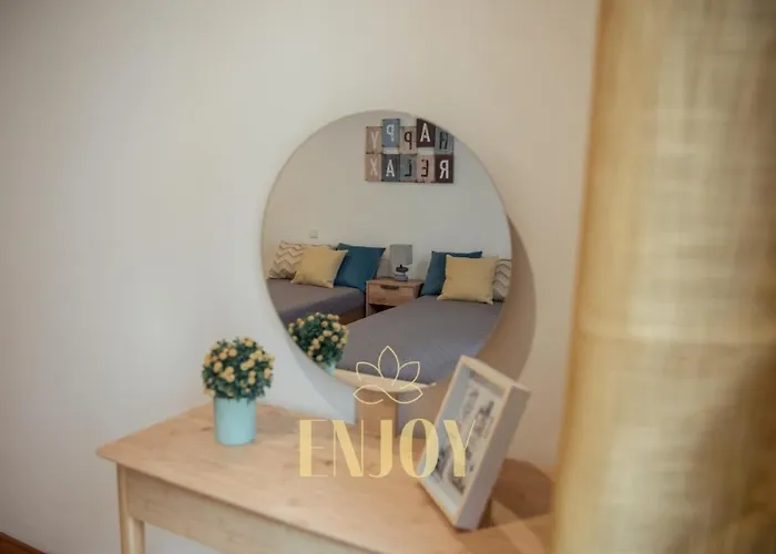 Enjoy Flat By Tonsdeverde *