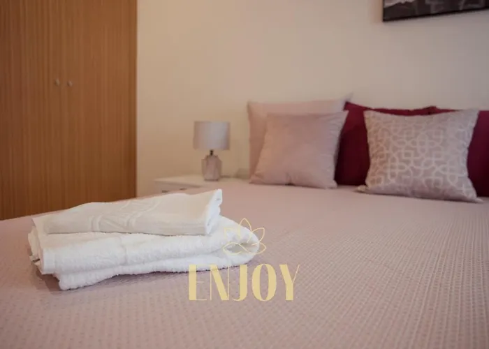 Enjoy Flat By Tonsdeverde דירה *