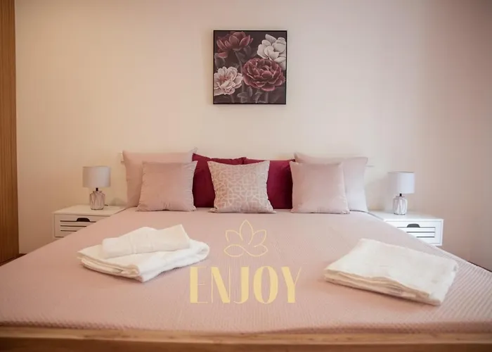 Enjoy Flat By Tonsdeverde דירה בראגה