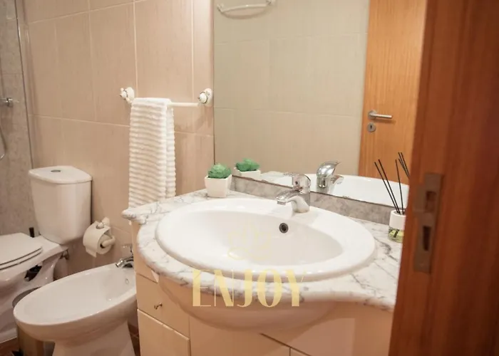 Enjoy Flat By Tonsdeverde * 브라가